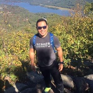 Meet your Posher, Dennis